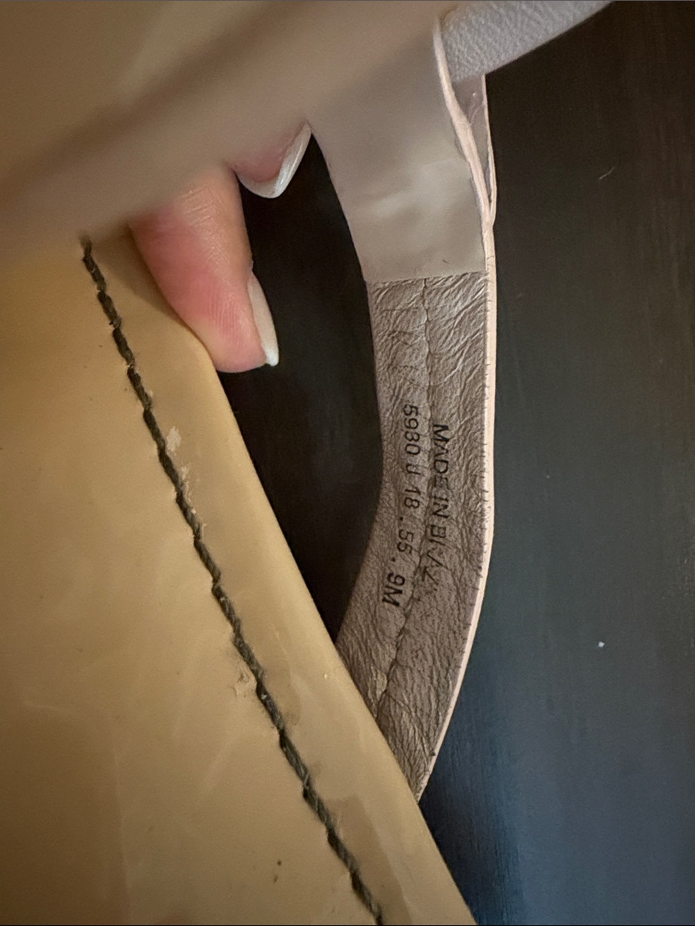 Tory Burch Nude Patent Leather Logo Thong Sandals - Picture 2 of 3